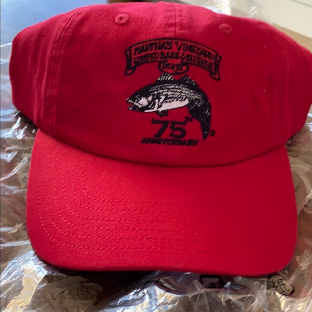 - Vineyard Vines Martha’s Vineyard derby hat- have pale PINK & blue(red sold)